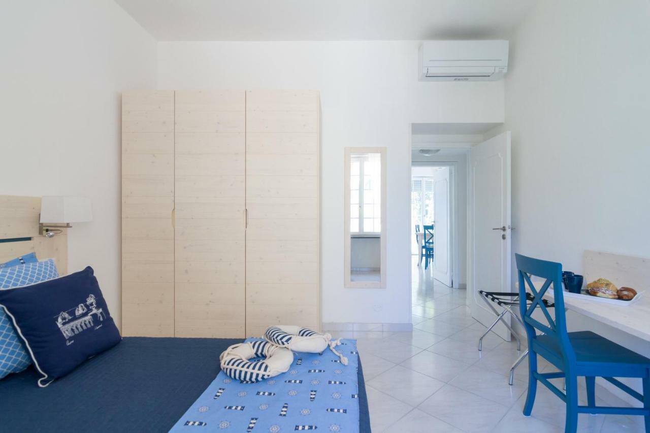 Aquamarine Relaxing Capri Suites Exterior photo